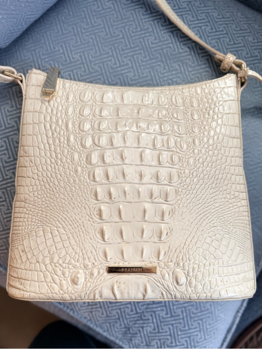Brahmin Katie Crossbody White Croc Embossed Leather EXCELLENT Condition - Picture 2 of 16